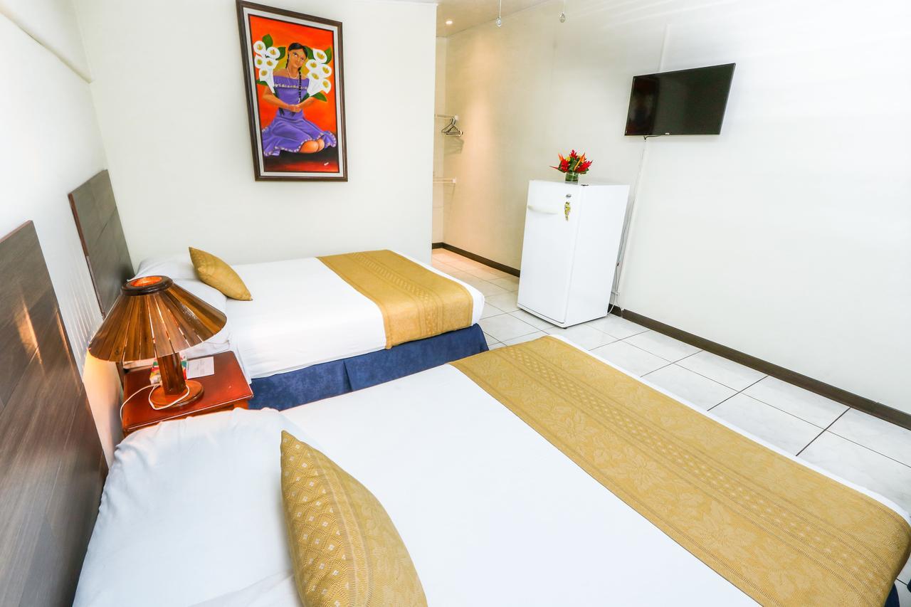 Hotel Flor Blanca Manuel Antonio Exterior foto
