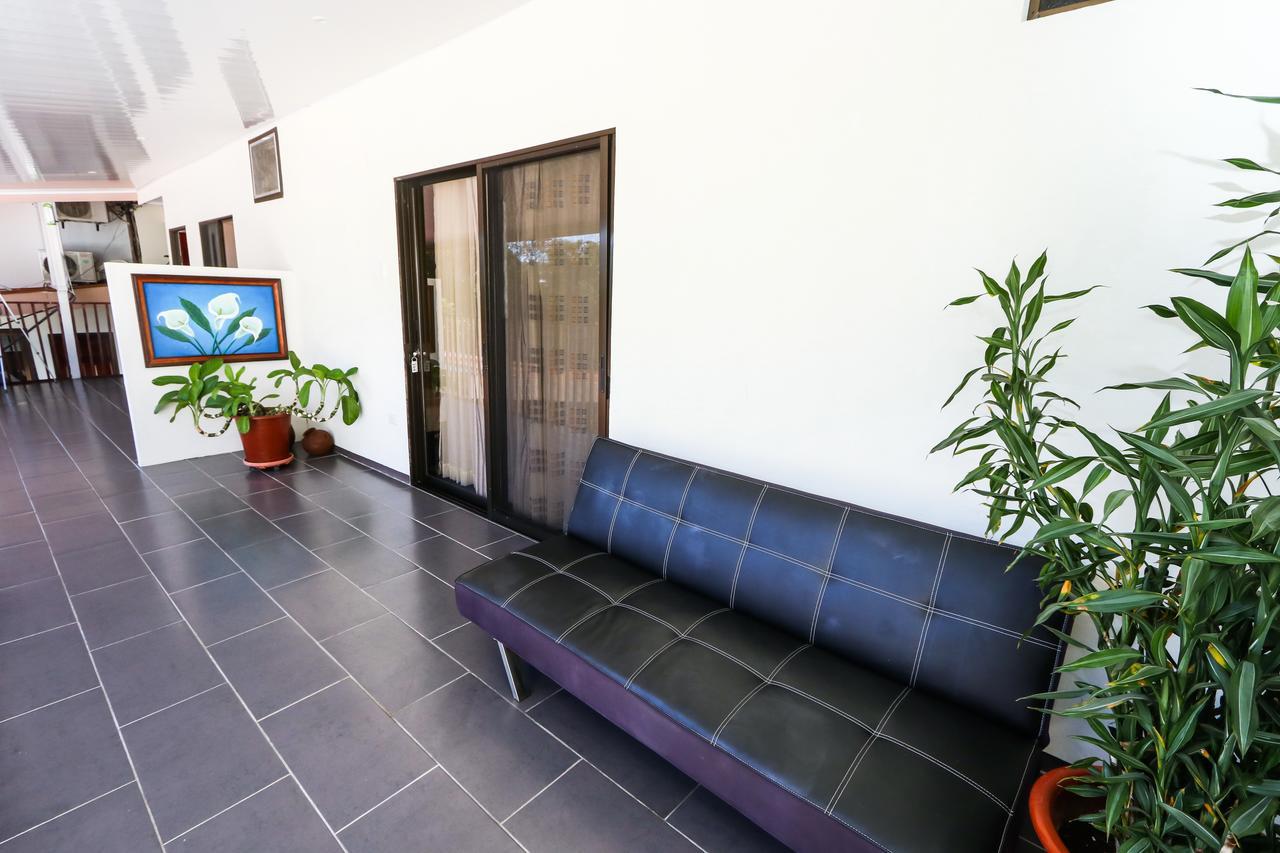 Hotel Flor Blanca Manuel Antonio Exterior foto