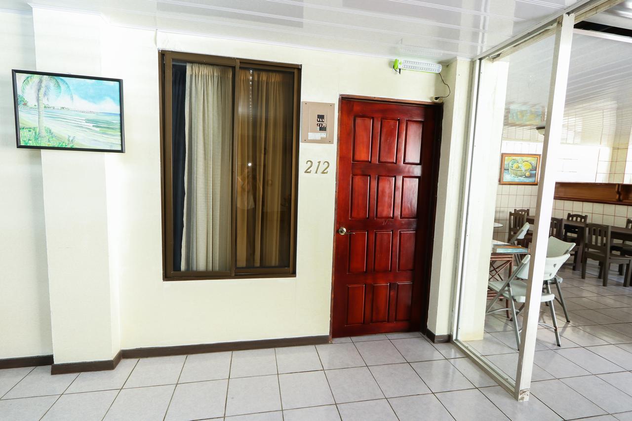 Hotel Flor Blanca Manuel Antonio Exterior foto